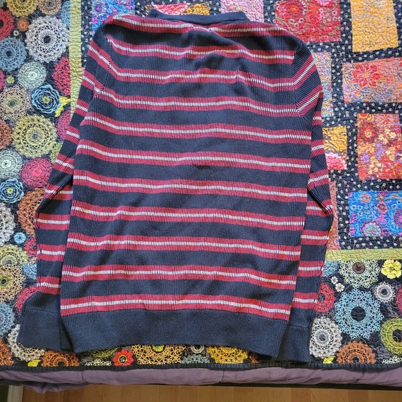 H&M red and Black Horizontal Stripe Crew Neck Ribbed Cotton Sweater - Picture 3 of 5